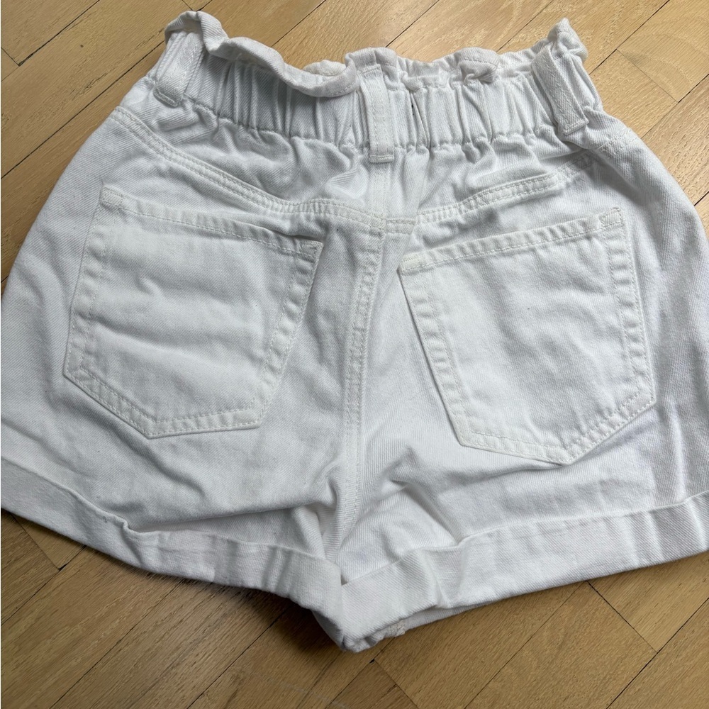 Forever 21 High Waist White Shorts - Picture 2 of 4